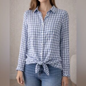 Beach lunch lounge Button Down shirt size M